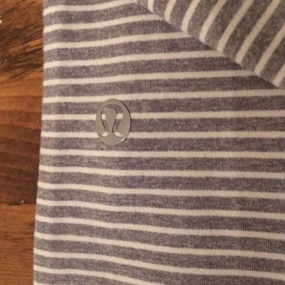 Lululemon long Sleeve Shirt - Picture 3 of 4